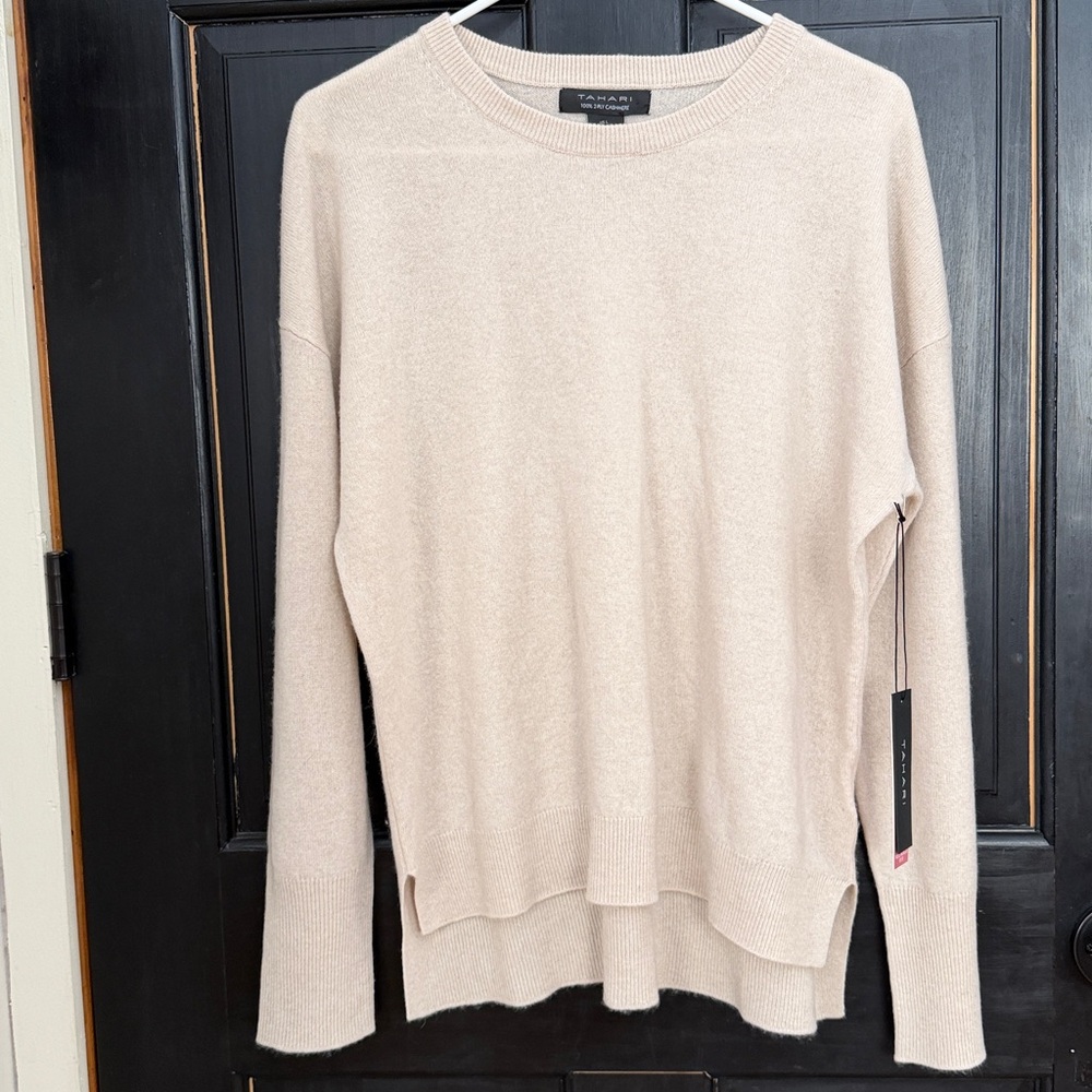 Tahari Neutral Cream 100% 2-ply Cashmere Sweater